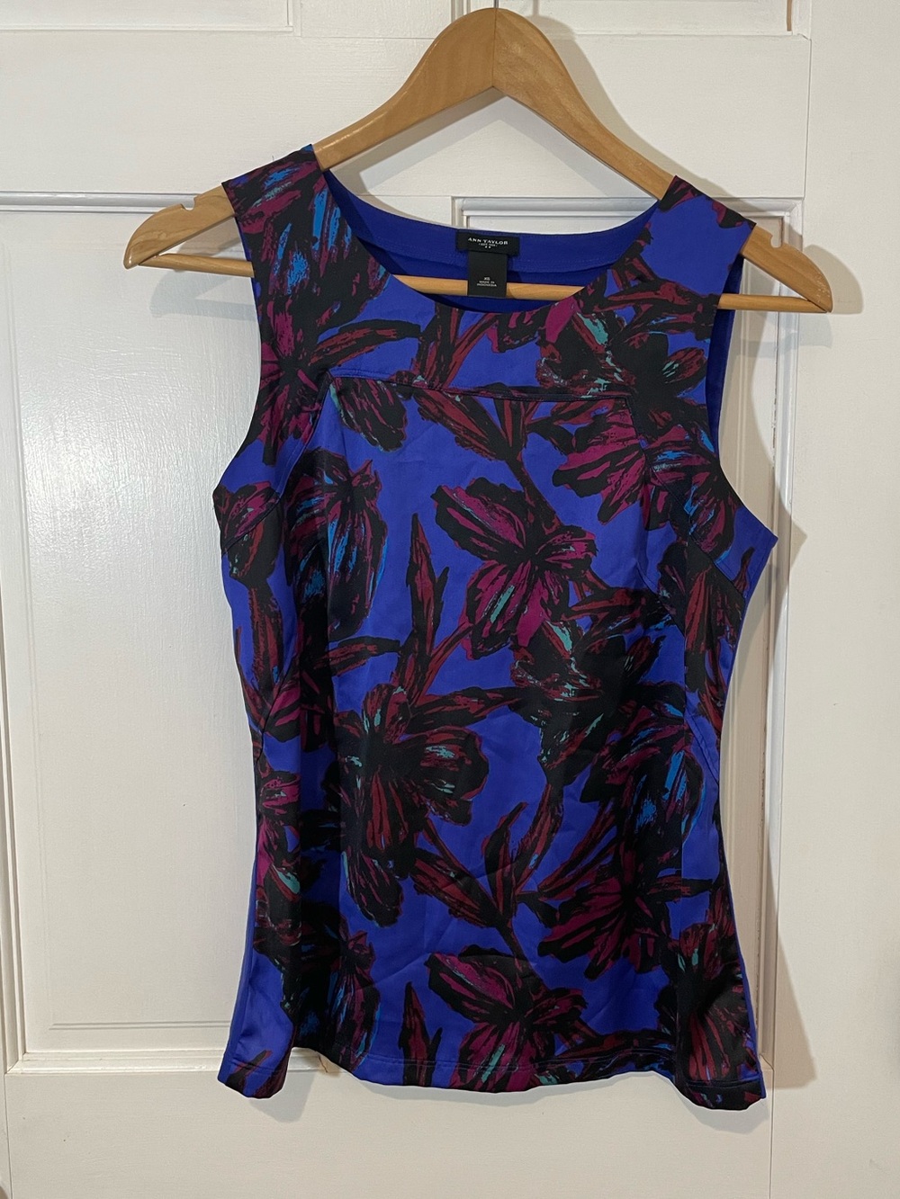 Ann Taylor Royal Blue Floral Sleeveless Tank